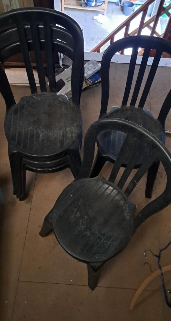 5 chaises de jardin en plastique dur.. couleur noire, Enlèvement
