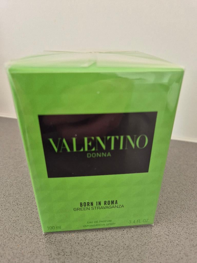 Valentino Donna born in roma, Ophalen, Nieuw