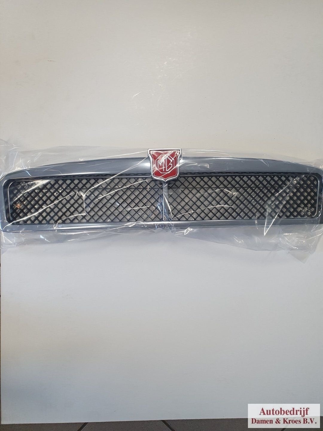 Grille MGB 1972-1974 CHROME Original BHH824, Neuf, -, -, MG