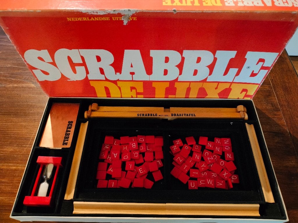 Scrabble de Luxe. DRAAITAFEL. Houten letters & houders., Een of twee spelers, Ophalen of Verzenden, Gebruikt, J.W.SPEAR