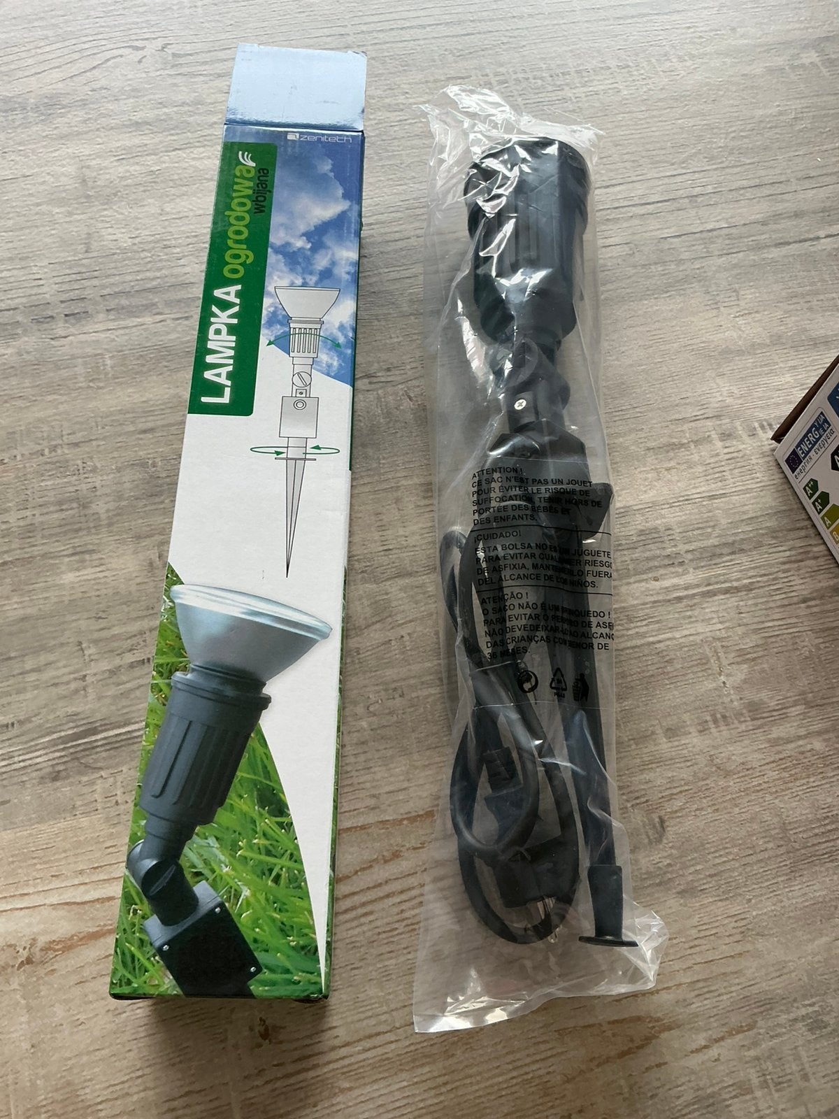 Buitenverlichting + 4 nieuwe bijhorende lampen, Tuin en Terras, Ophalen, Nieuw
