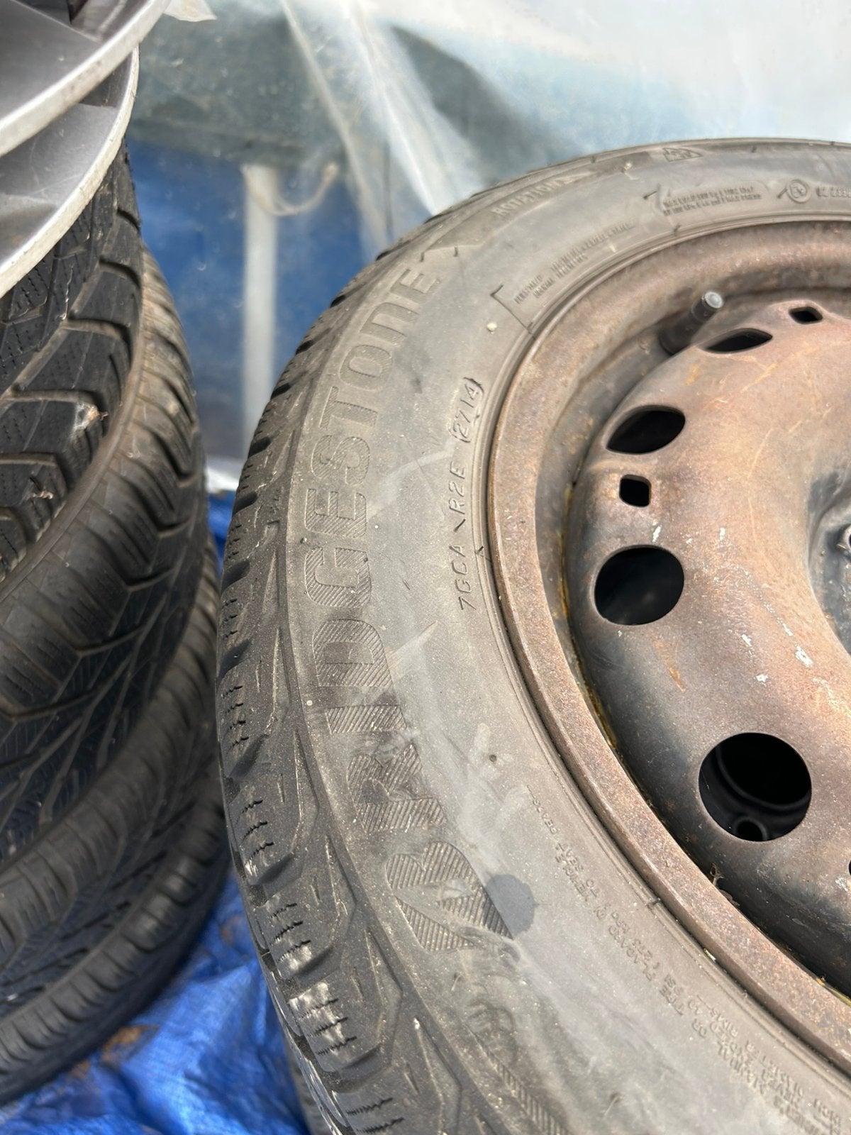Winterbanden (moeten weg), Auto-onderdelen, Banden en Velgen, Ophalen, Gebruikt, 15 inch, Banden en Velgen