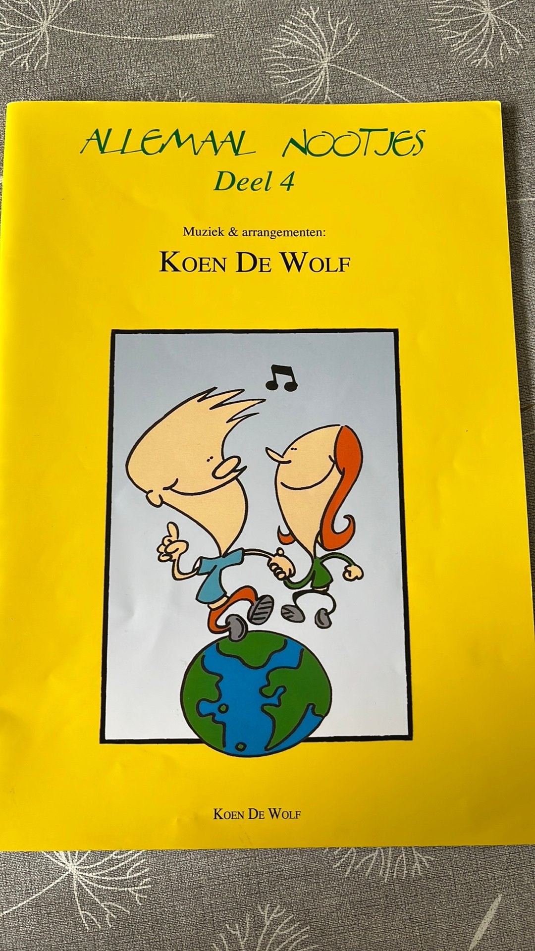 Allemaal nootjes Deel 4, Boeken, Ophalen, Zo goed als nieuw