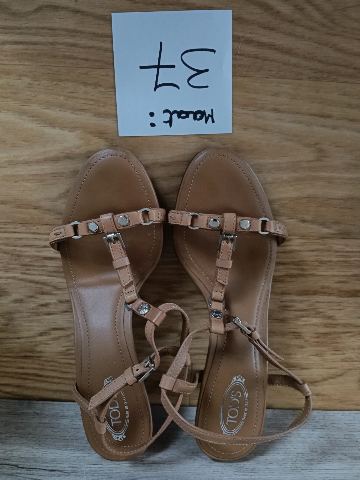 Nieuwstaat Tod's, Enlèvement