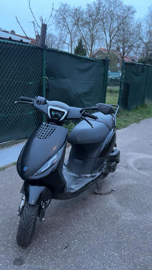 Zip 50cc, Enlèvement, Zip