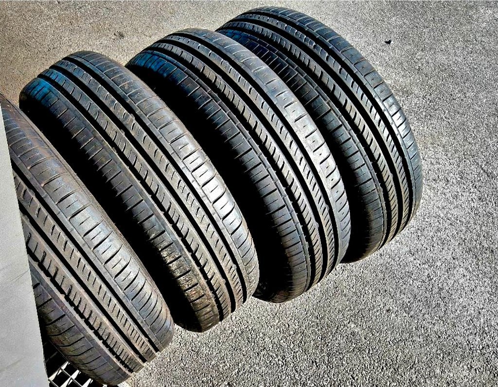 Pneus été 175/70-14 avec jantes originales BMW 14", Auto-onderdelen, Ophalen, 14 inch, Gebruikt, 175 mm