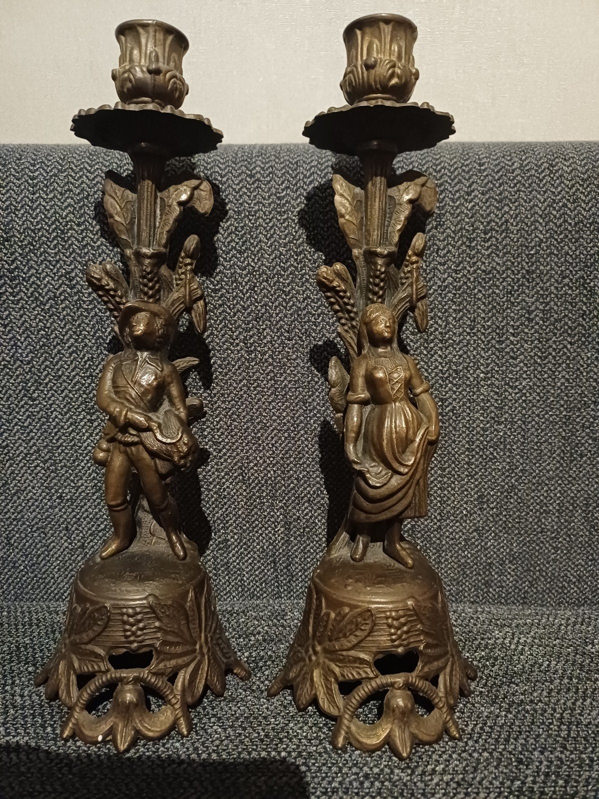 PRACHTIG PAAR ANTIEKE KANDELAARS BOER EN BOERIN Ca 1900, Antiek en Kunst, Ophalen of Verzenden