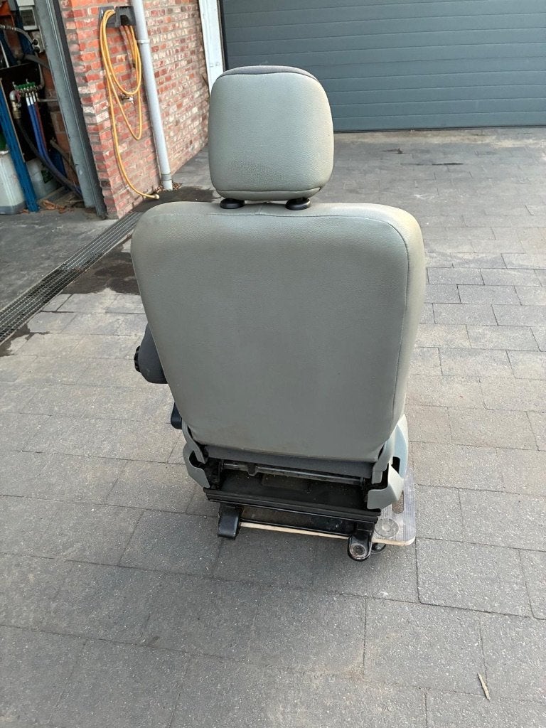Draaibare zetel Opel Vivaro, Particulier, Achat, Vivaro