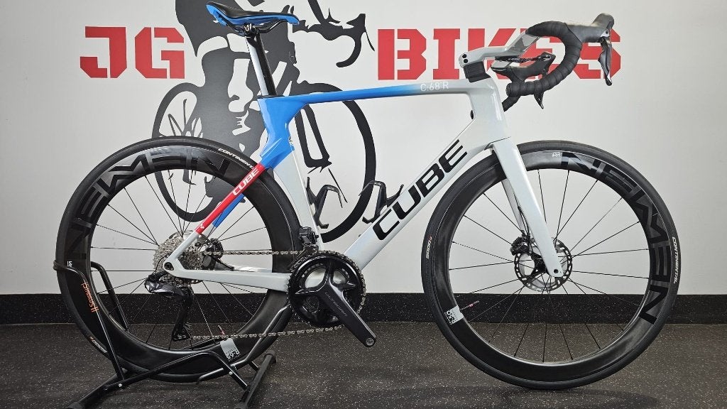 vélo de route Cube Litening C68X Race Disc Ultegra Di2(2023), Enlèvement