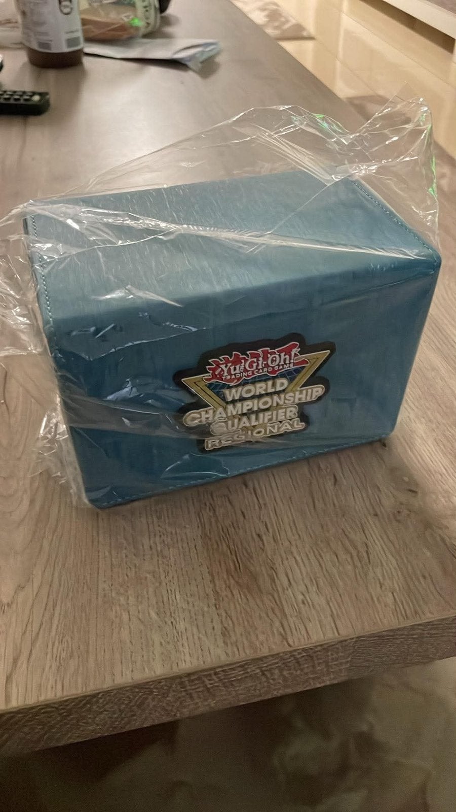 Blue-Eyes deckbox ( Sealed ), Ophalen of Verzenden, Zo goed als nieuw