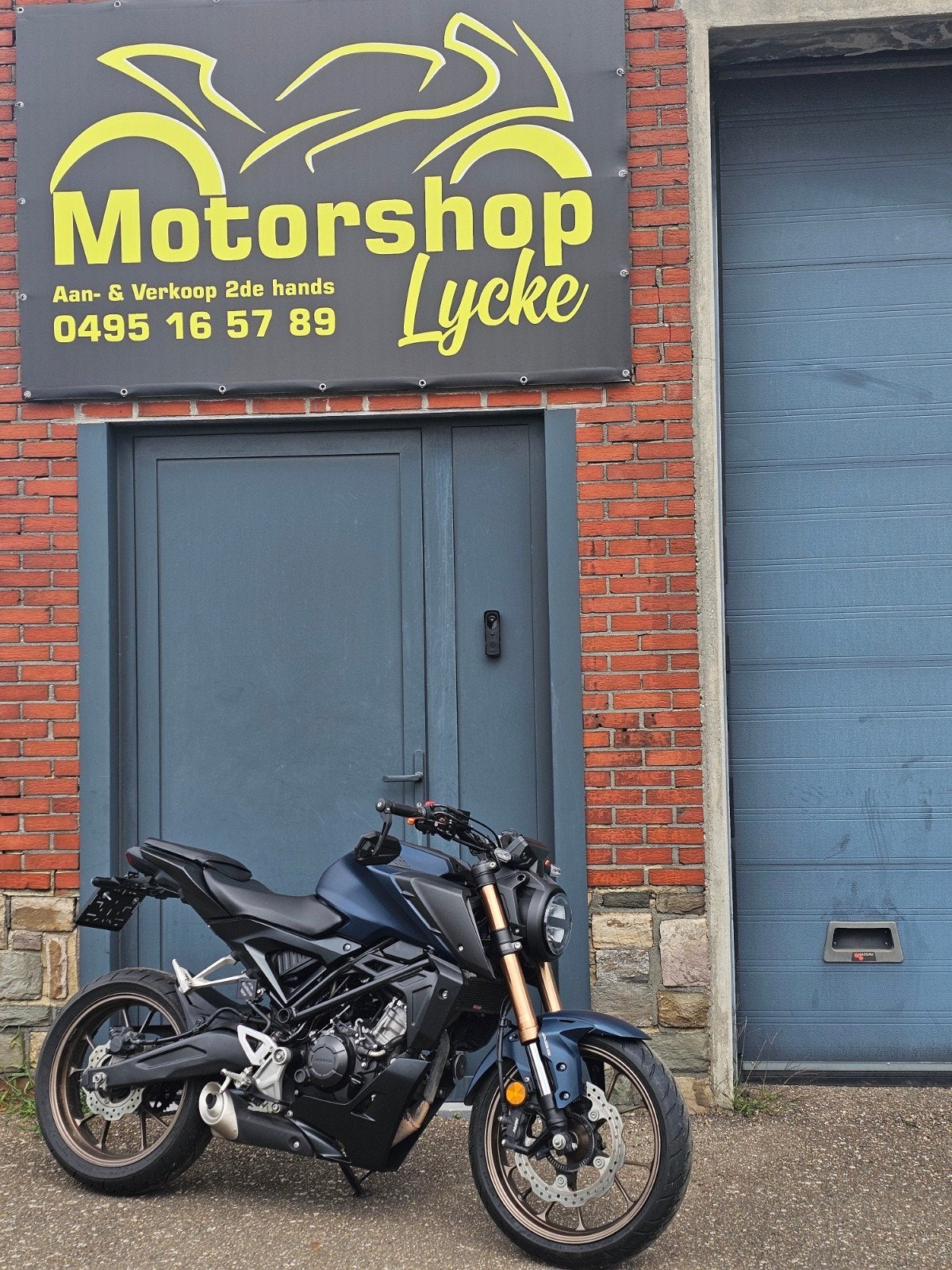 superbe Honda CB125R 2024 + garantie 1 an, Motos, Motos | KTM, Scooter, Entreprise, Occasion, Éclairage LED