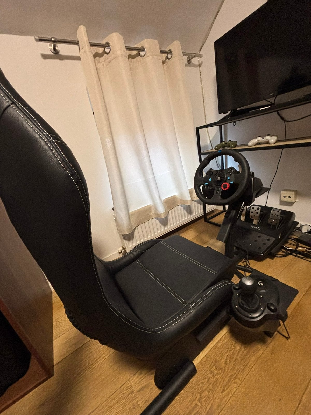 Logitech G29 + Cockpit complet et siège baquet état neuf, Consoles de jeu & Jeux vidéo, Enlèvement, Comme neuf, Playseat ou Siège de jeu