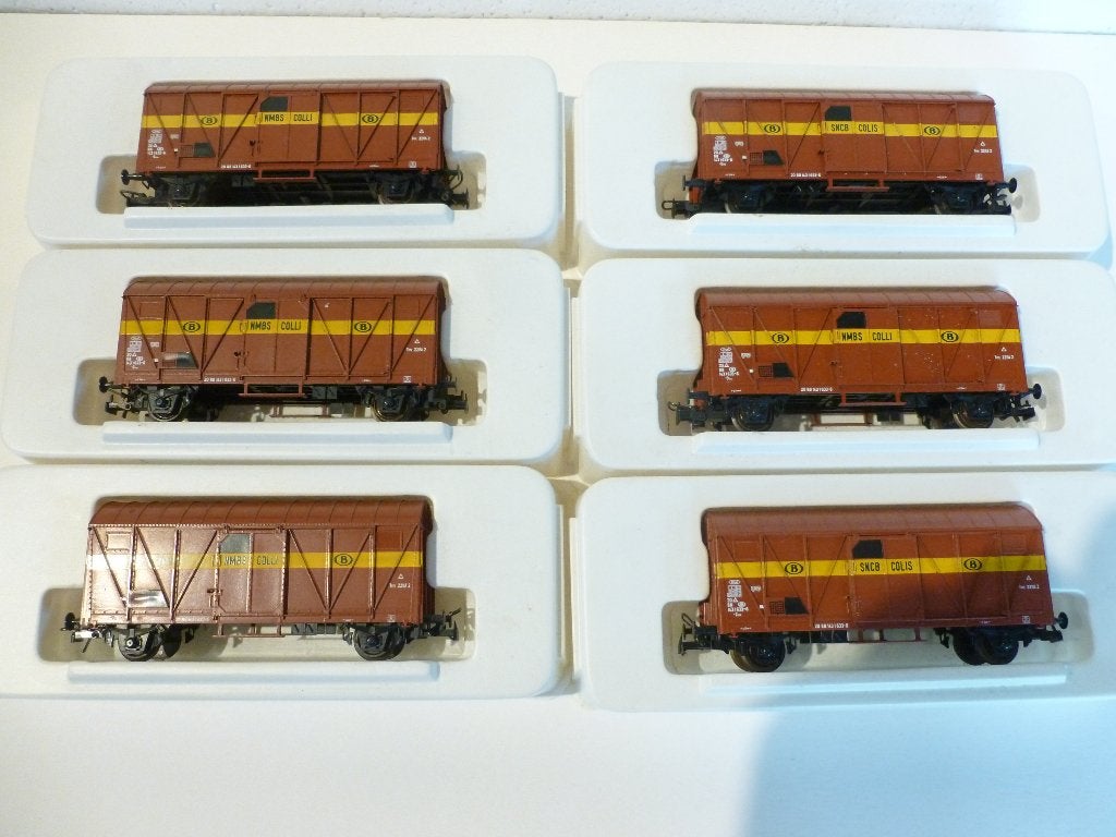 TRAINS HO, Gelijkstroom, Wagon, Ophalen of Verzenden, Zo goed als nieuw
