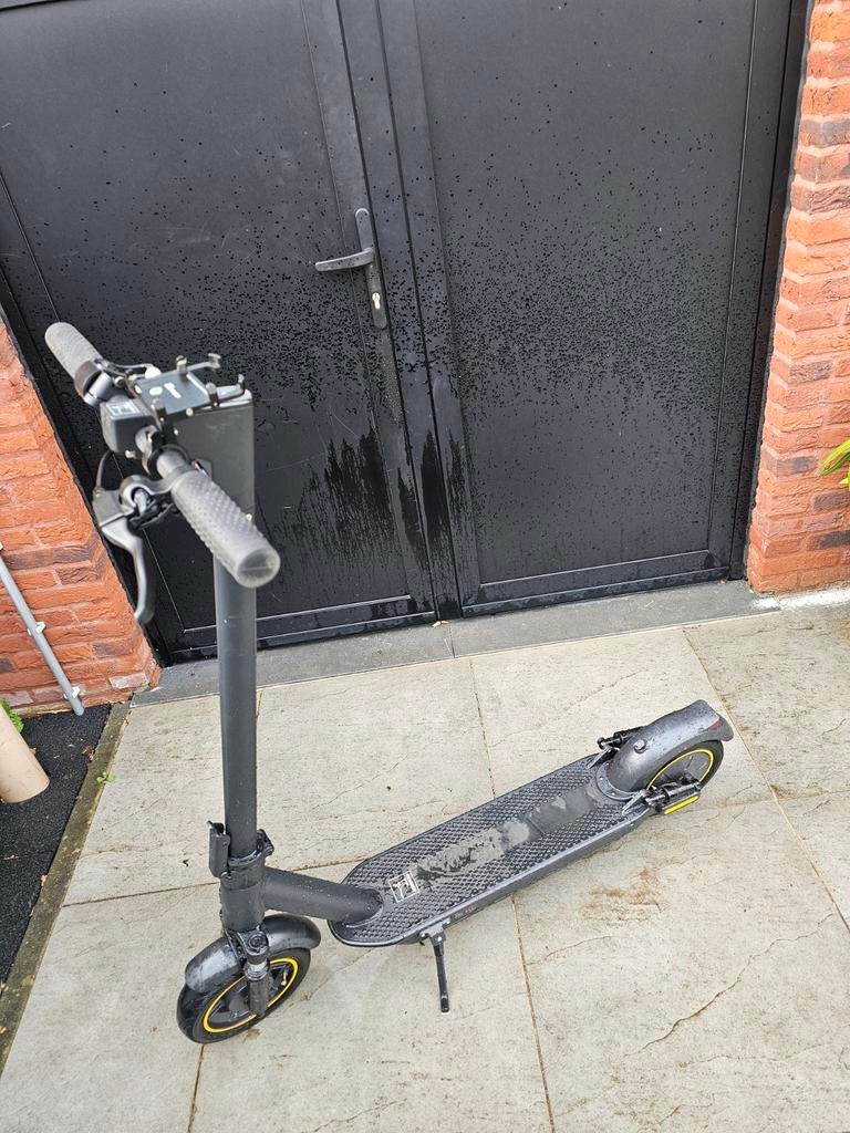 Aovopro ESMAX - trottinette électrique - état neuf, Enlèvement