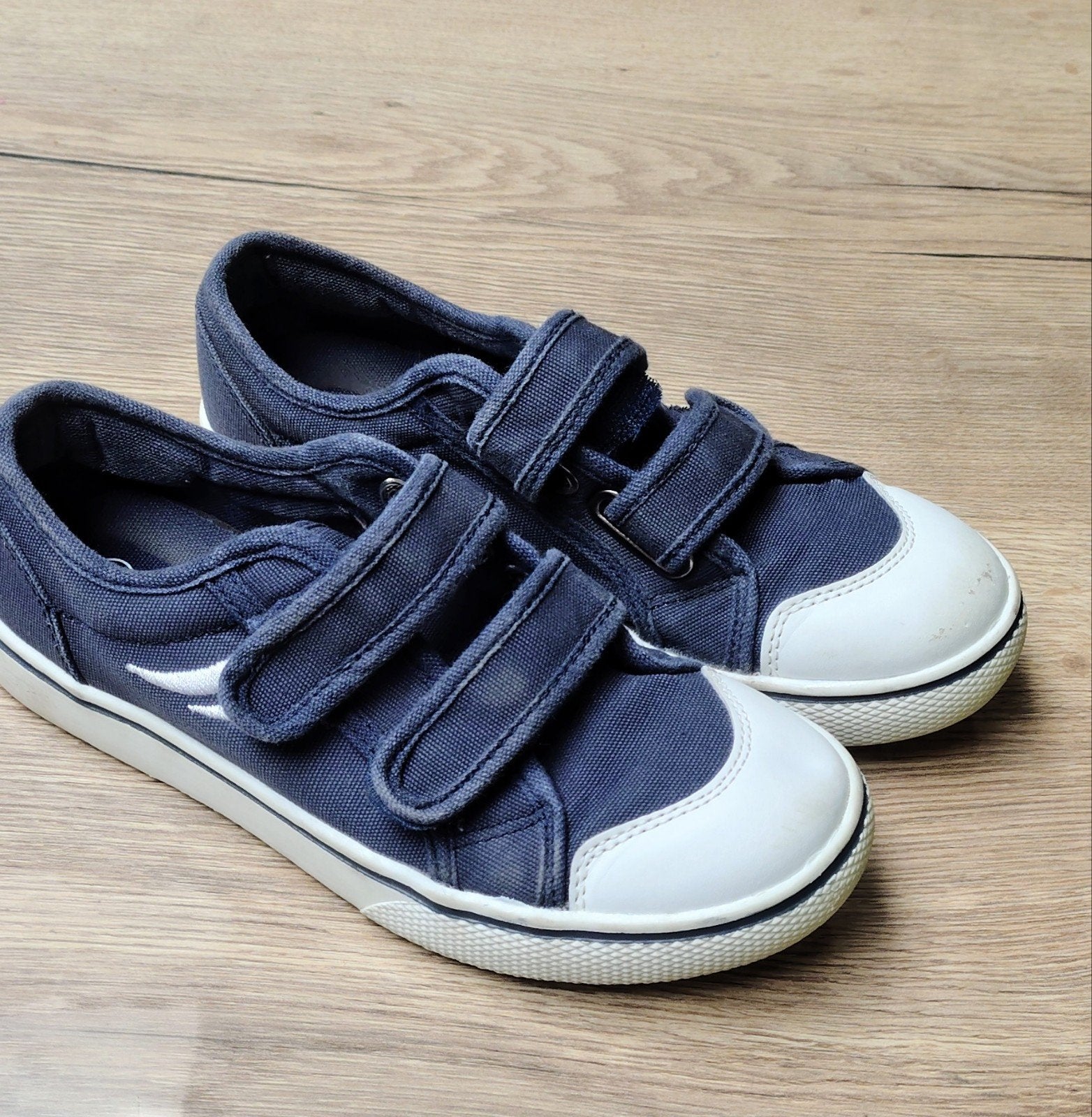 Turnschoenen/ turnpantoffels maat 34, Kinderen en Baby's, Kinderkleding | Schoenen en Sokken, Gebruikt, PANTHER, Ophalen of Verzenden
