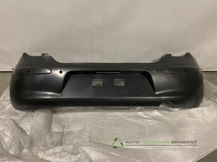Pare-chocs arrière d'un Nissan Micra, -, 3 mois de garantie, Utilisé, -