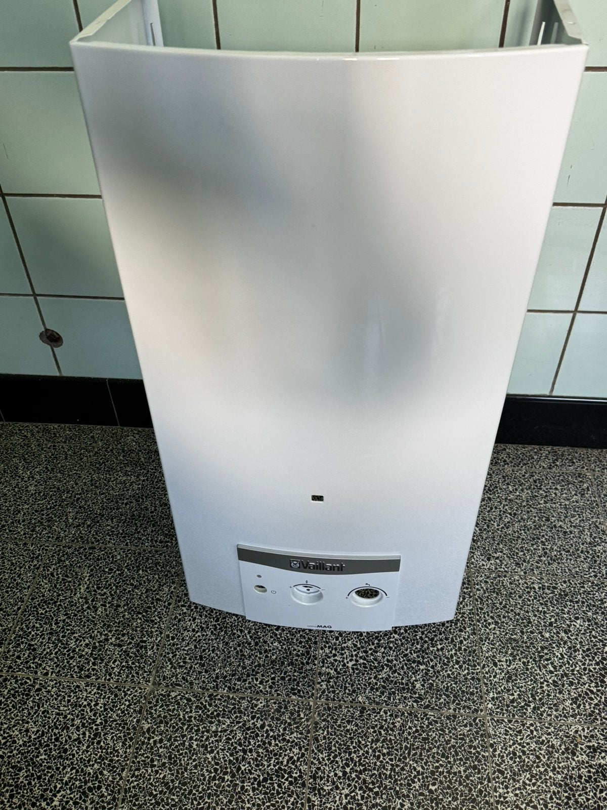 Vaillant atmomag 114 1 G, Ophalen, Aardgas, Geiser, Minder dan 20 liter