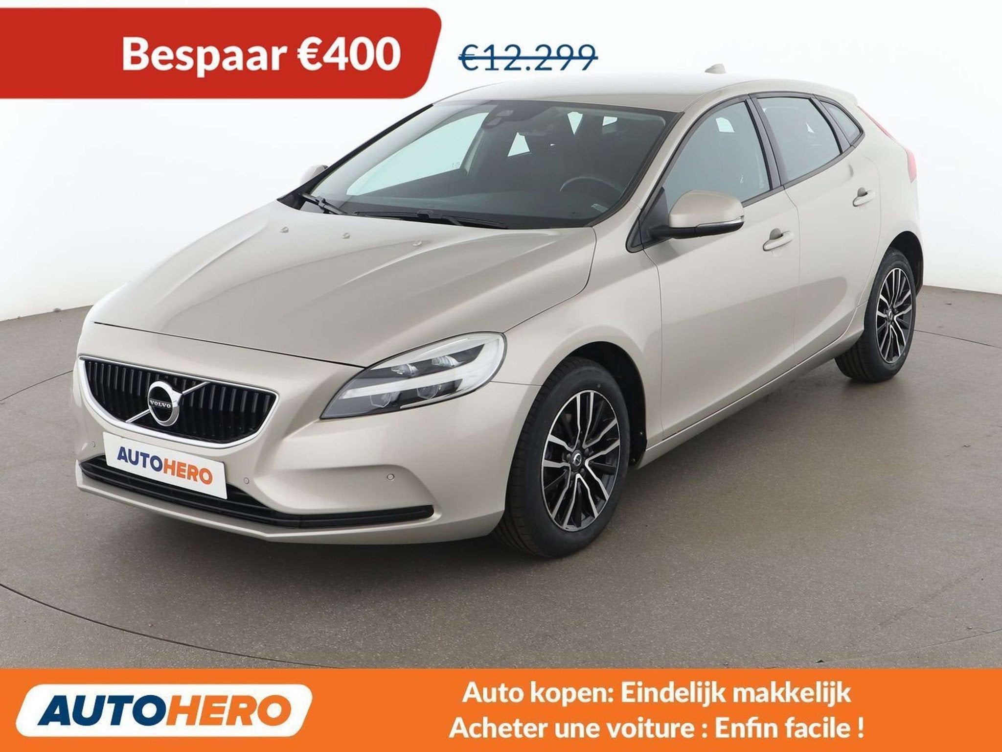 Volvo V40 2.0 D2 Momentum (bj 2019), Auto's, Voorwielaandrijving, Stof, Gebruikt, Euro 6