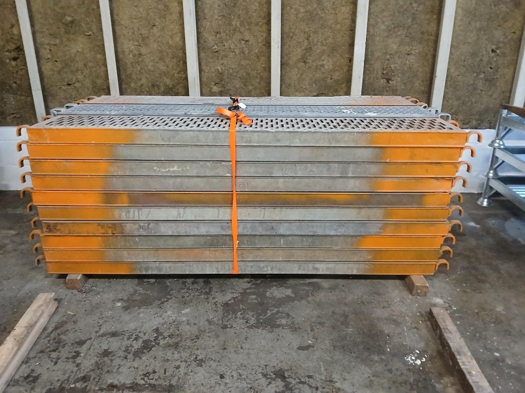 Steigervloeren 2m07 opruiming, Ophalen, Gebruikt