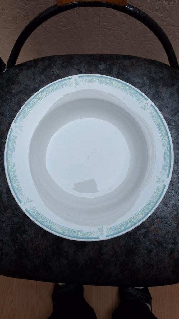Service à dîner 4 pièces de chaque