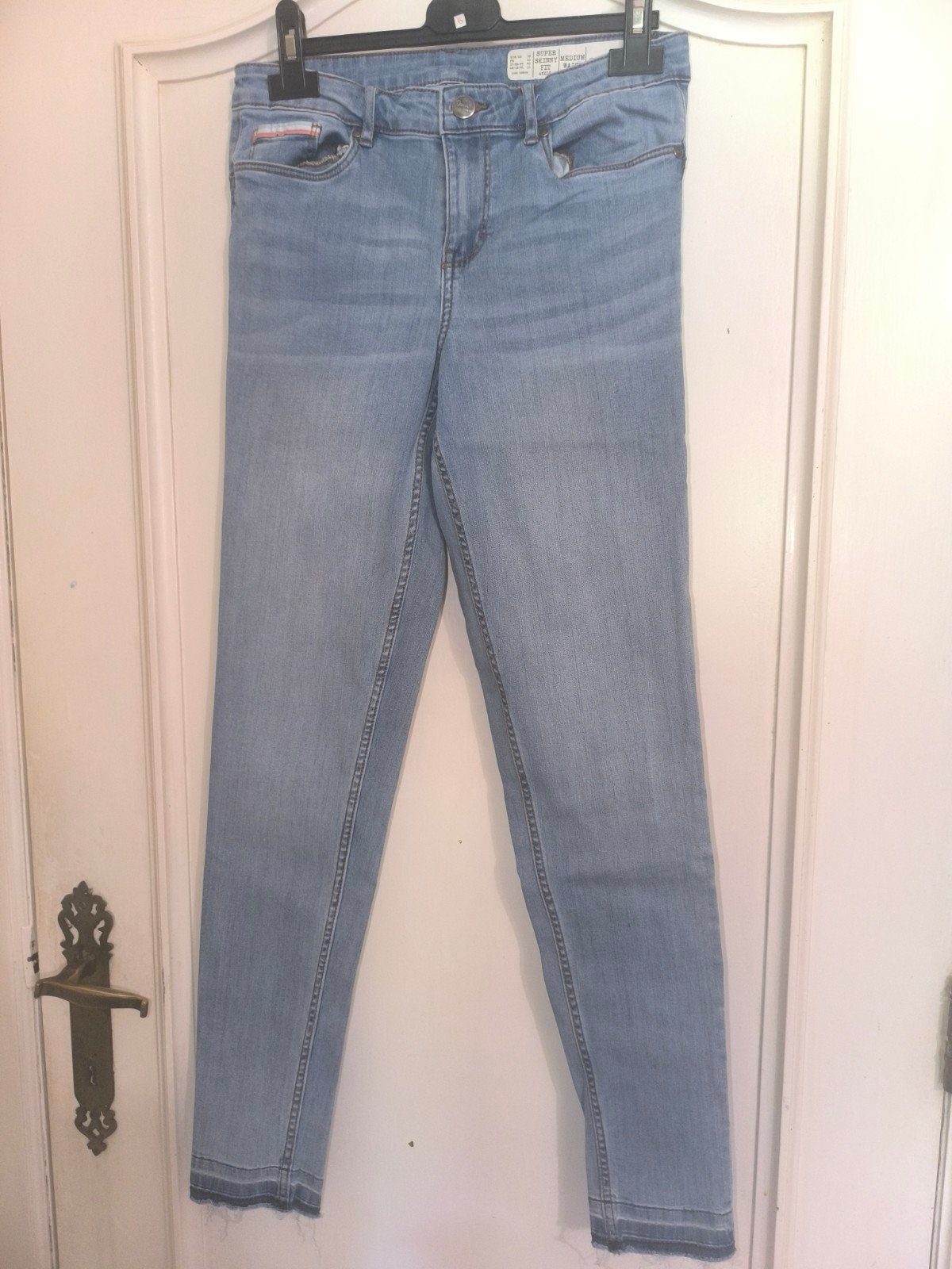 Jeans esmara 38, Kleding | Dames, Spijkerbroeken en Jeans, Ophalen of Verzenden
