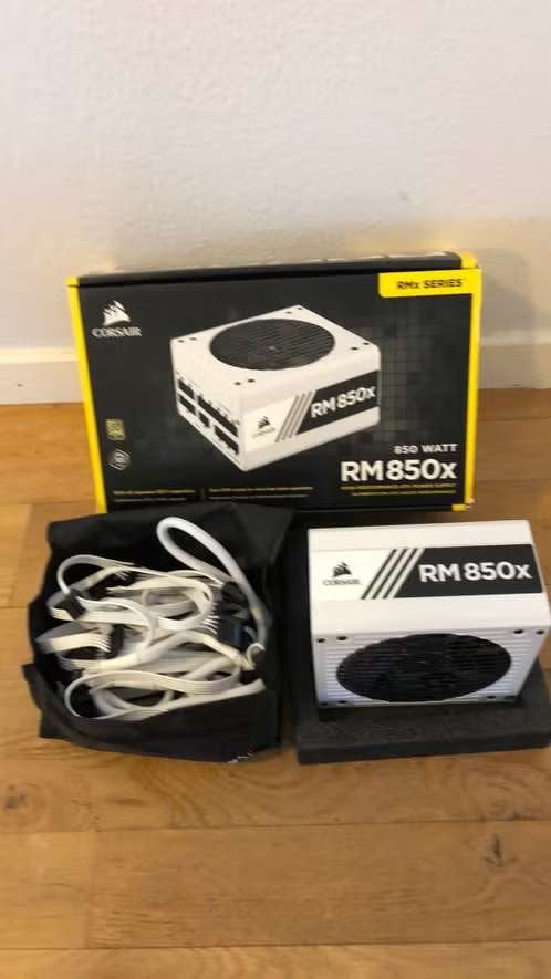 Corsair RM 850 X hoogwaardige pc-voeding, Computers en Software, Interne voedingen, Ophalen of Verzenden, Zo goed als nieuw