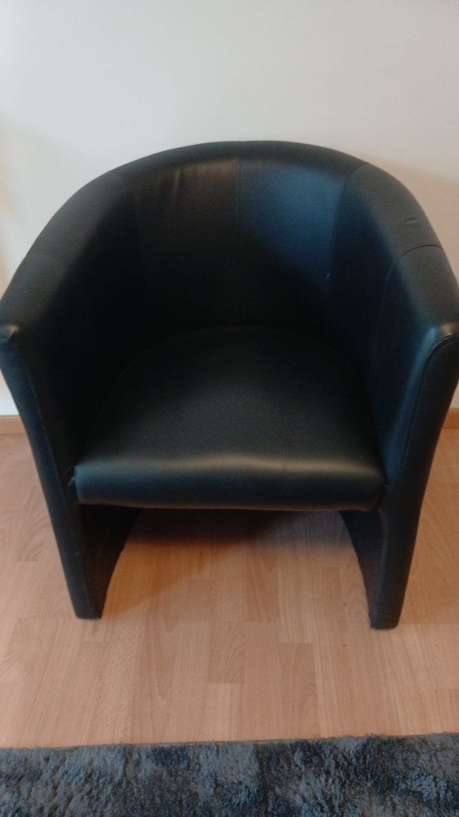 Fauteuil in de wachtkamer, Ophalen, Zo goed als nieuw, Leer