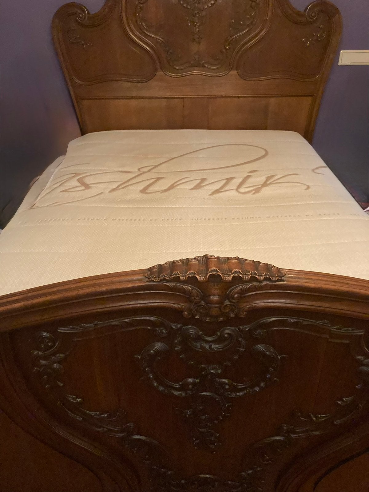 Tweepersoonsbed in Louis XV-stijl (of Rocaille/Rococo-stijl), Antiek en Kunst, Ophalen