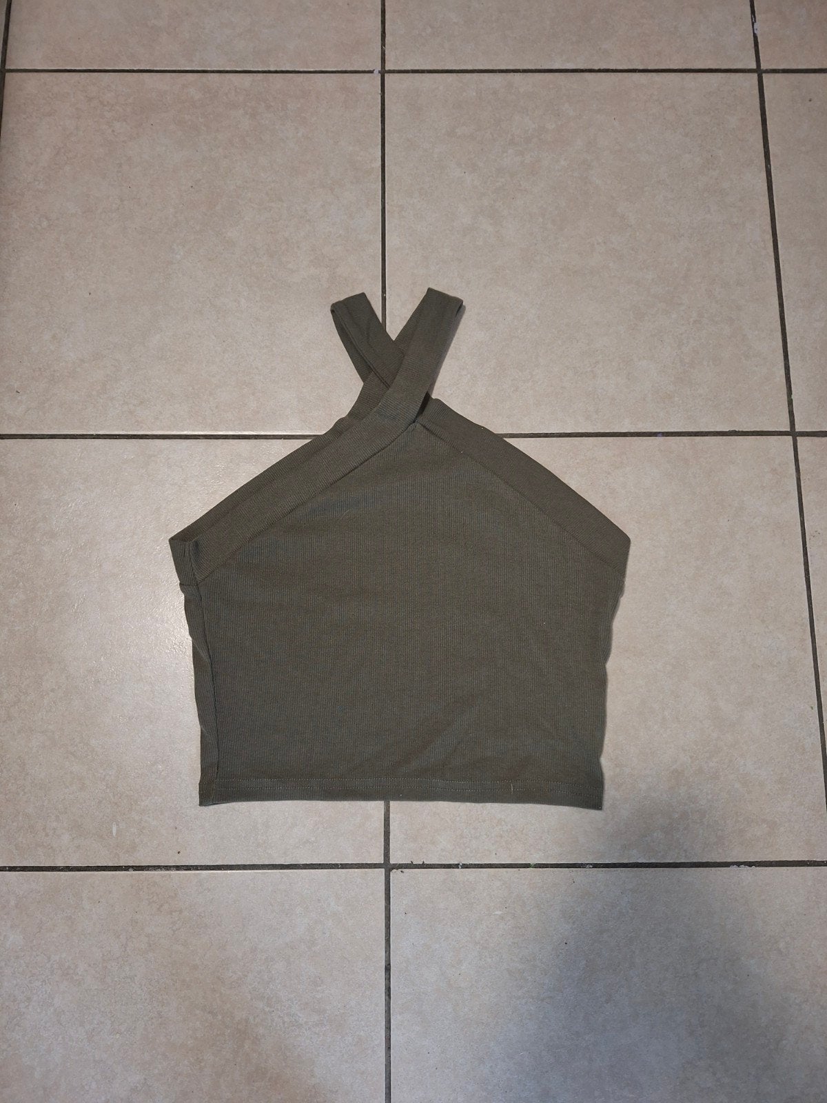 Top croisé au niveau du coup Shein, Kleding | Dames, Topjes, Ophalen, Overige kleuren, Zo goed als nieuw, SHEIN