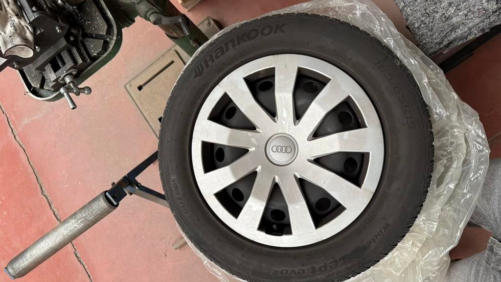 Pneus hiver 185/65R15, Autos : Pièces & Accessoires, Pneus & Jantes, Enlèvement, Pneus hiver, Pneu(s)