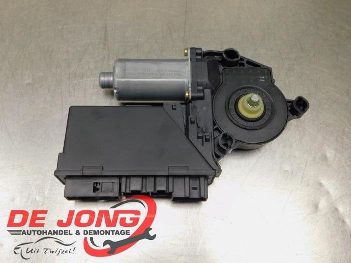 Moteur de vitre portière d'un Audi A4, Autos : Pièces & Accessoires, -, 3 mois de garantie, Audi, Utilisé