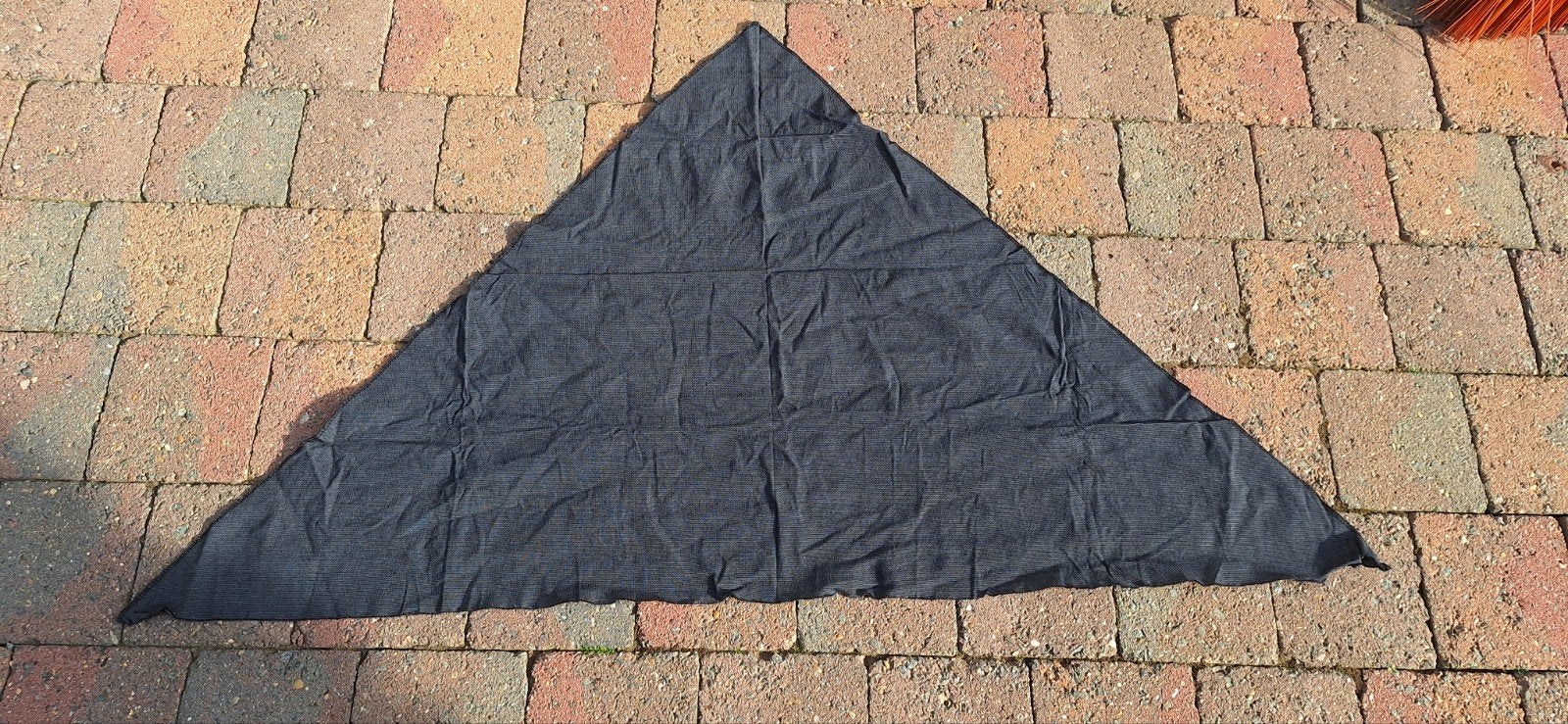 Triangle de bras medic allemand, Enlèvement