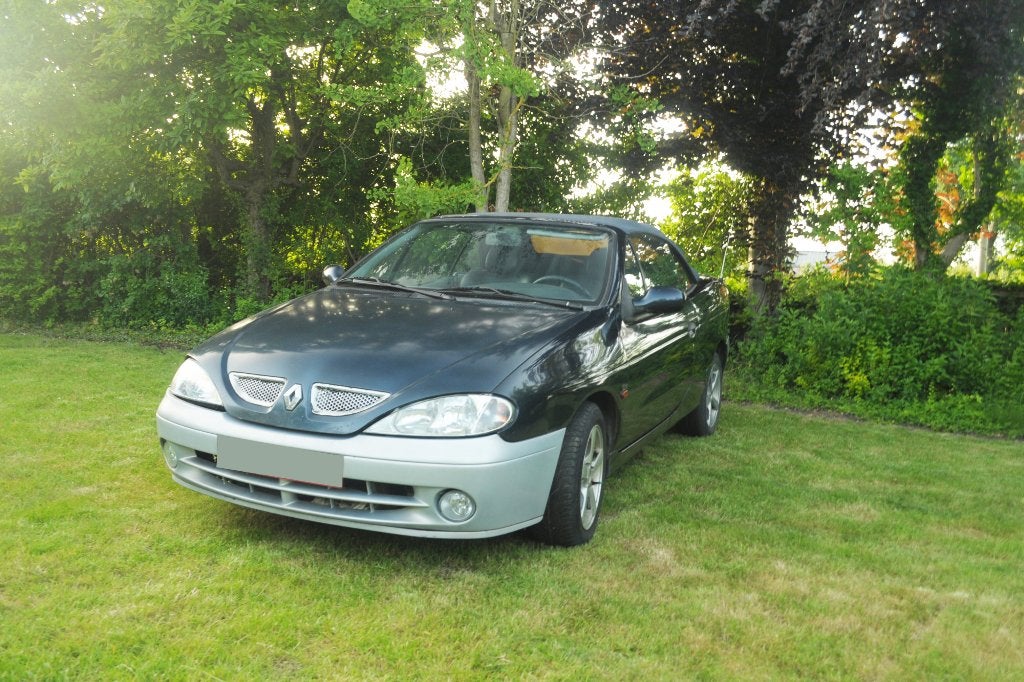 Renault Megane Cabrio 1600c essence, Entreprise, Cabriolet, Boîte manuelle, Bleu