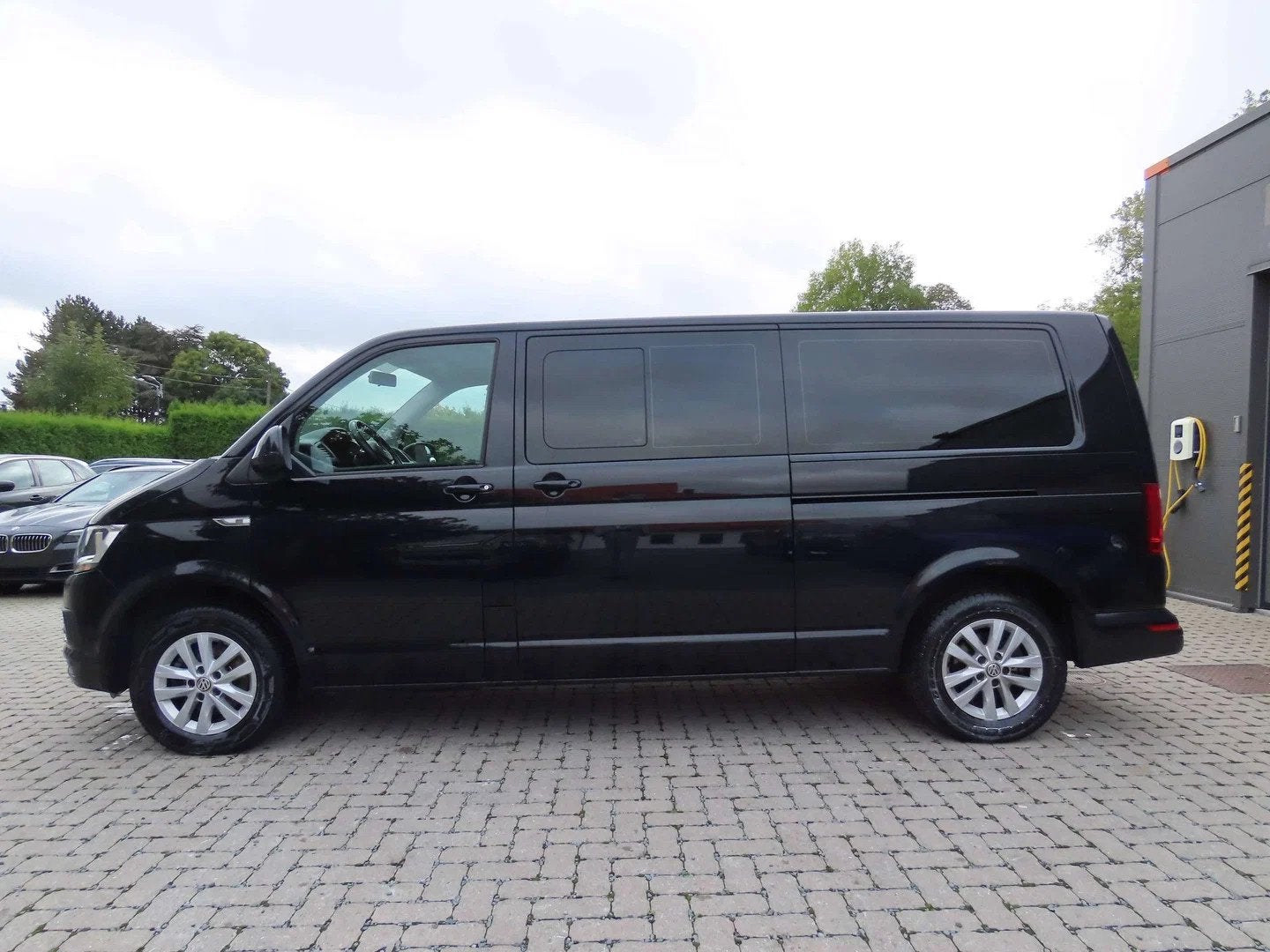 Volkswagen T6 Caravelle 2.0 TDi L2 DSG (EU6d-TEMP) 9 PL, Auto's, Automaat, Gebruikt, 4 cilinders, Zwart