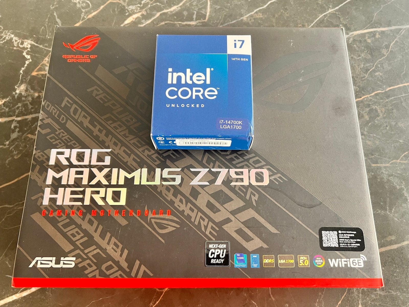 14700K + ROG Z790 Hero, Ophalen of Verzenden, Zo goed als nieuw, 18-core, 4 Ghz of meer