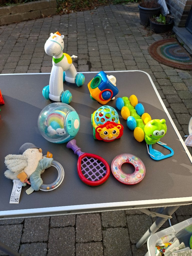 Allerlei babyspeelgoed (rammelaars-beweegdingetjes), Ophalen, Gebruikt, Met geluid