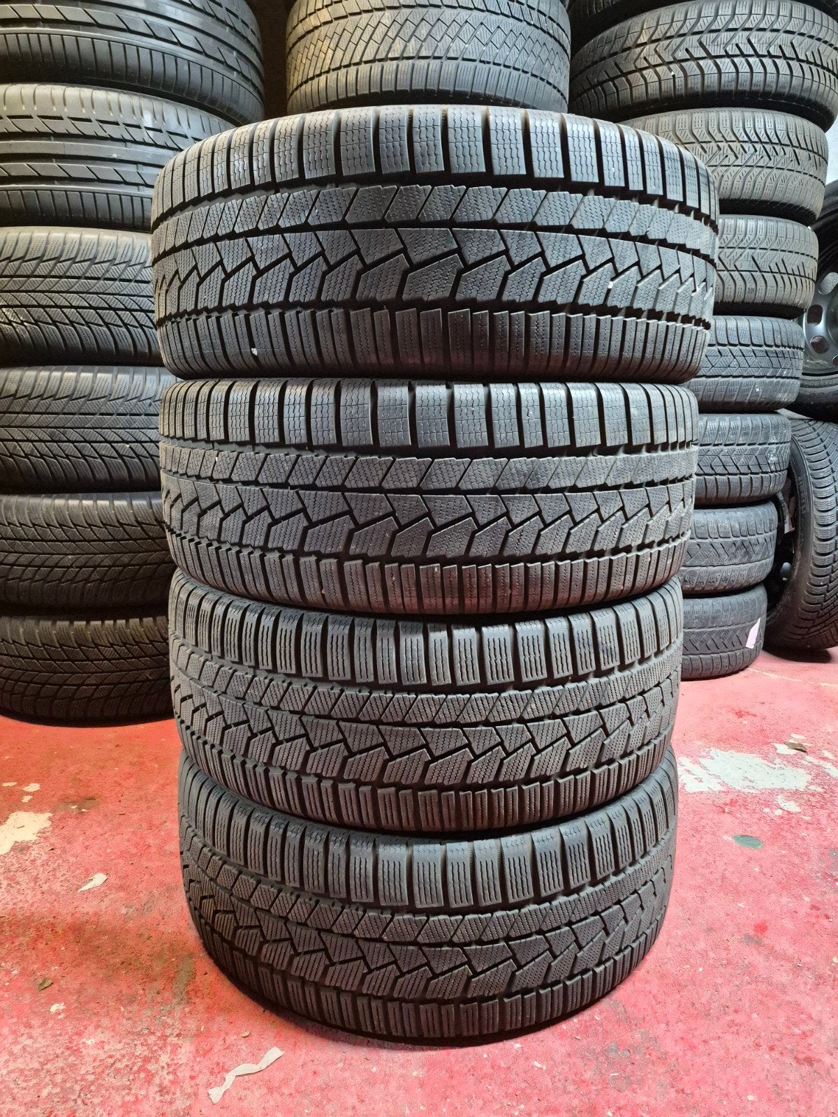 4 pneus NEUF Continental 225/55/18 étoilée M0, Enlèvement, Neuf