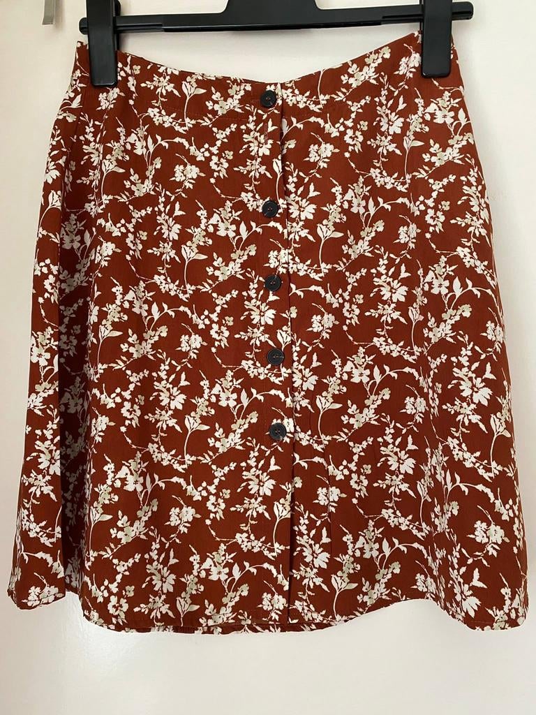 Jupe 𝙑𝙄𝙇𝘼 rouille à motifs floraux crème – taille 38, Enlèvement ou Envoi, Comme neuf
