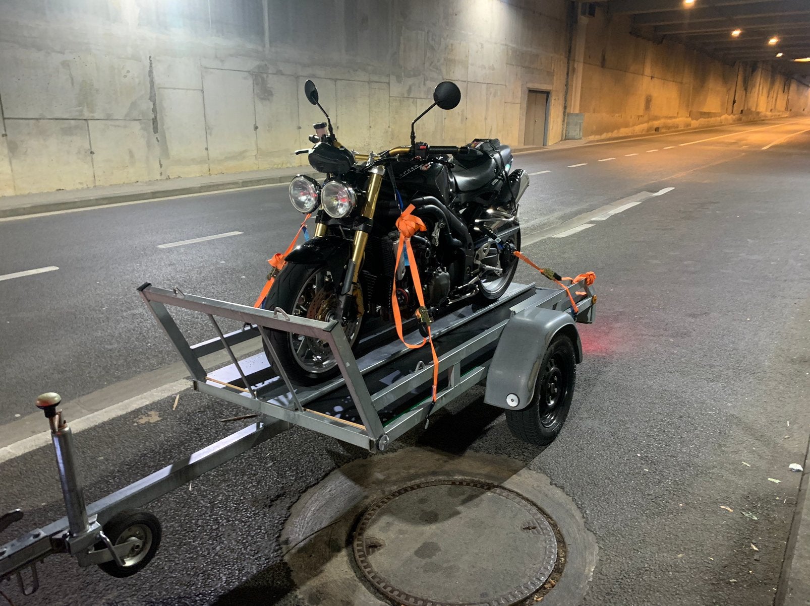 A louer remorque moto, Autos : Divers, Remorques, Neuf, Enlèvement