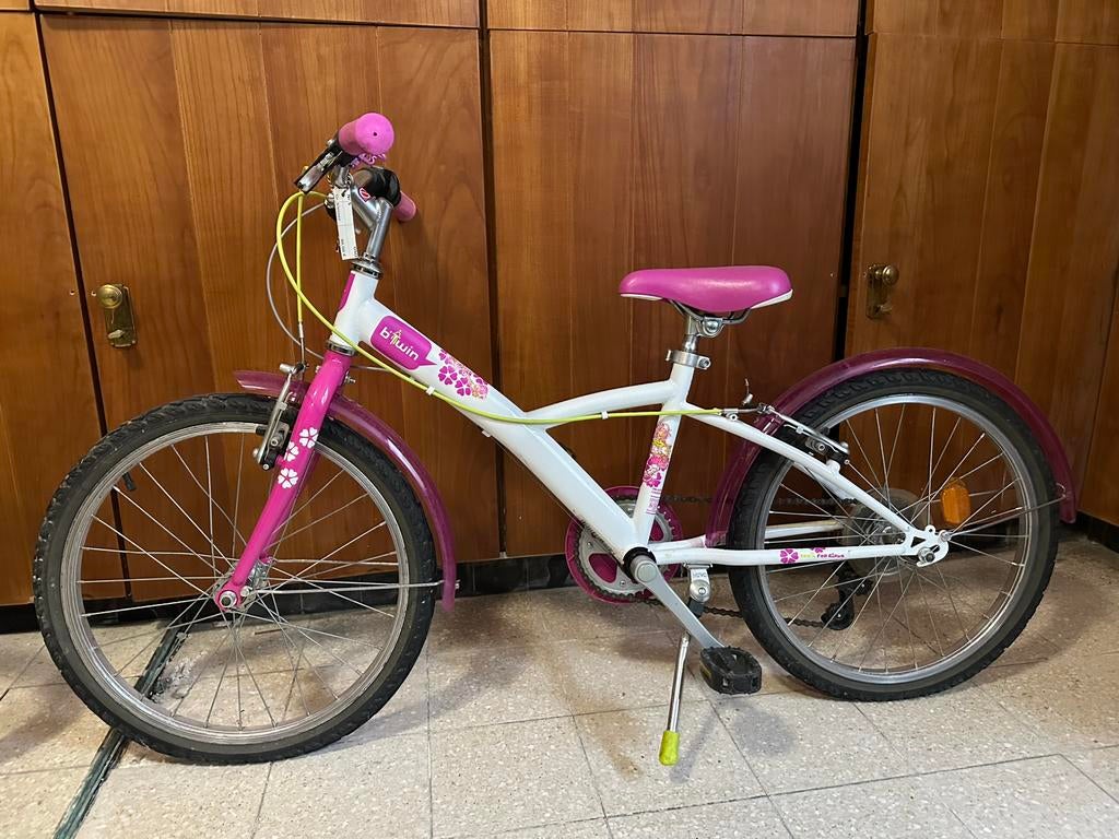 Velo tres bon état pour filles, Enlèvement, Comme neuf, 18 pouces, Vitesses