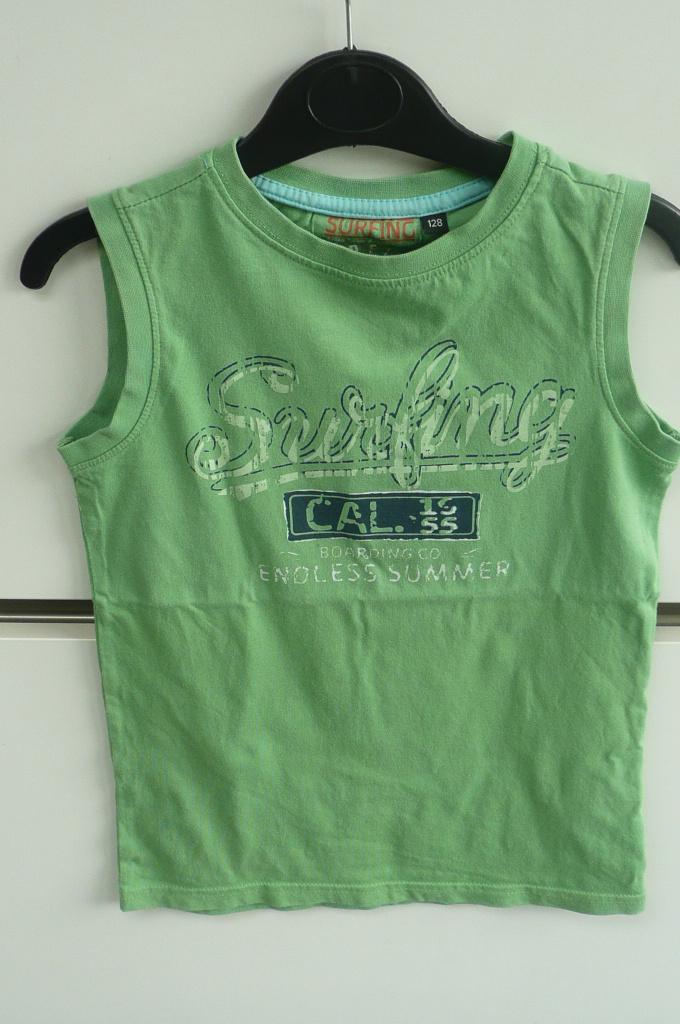Mouwloos T-shirt groen Surfing (K378), Kinderen en Baby's, Charles Vögele, Ophalen of Verzenden, Zo goed als nieuw, Shirt of Longsleeve
