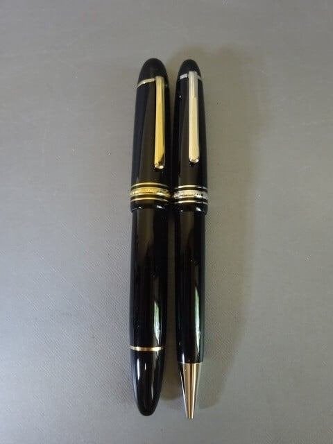 Montblanc Meisterstück No. 149 plume or 14K + stylo bille, Enlèvement ou Envoi, Comme neuf, Ensemble de stylos