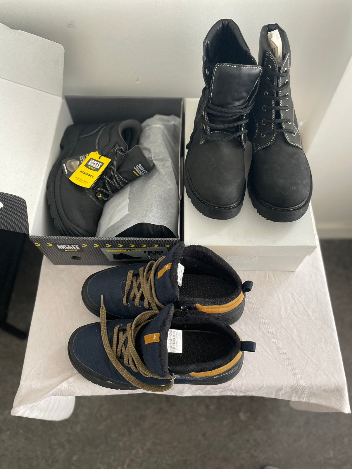 4 paires de chaussures, achetées ensemble ou séparément, Enlèvement, Comme neuf