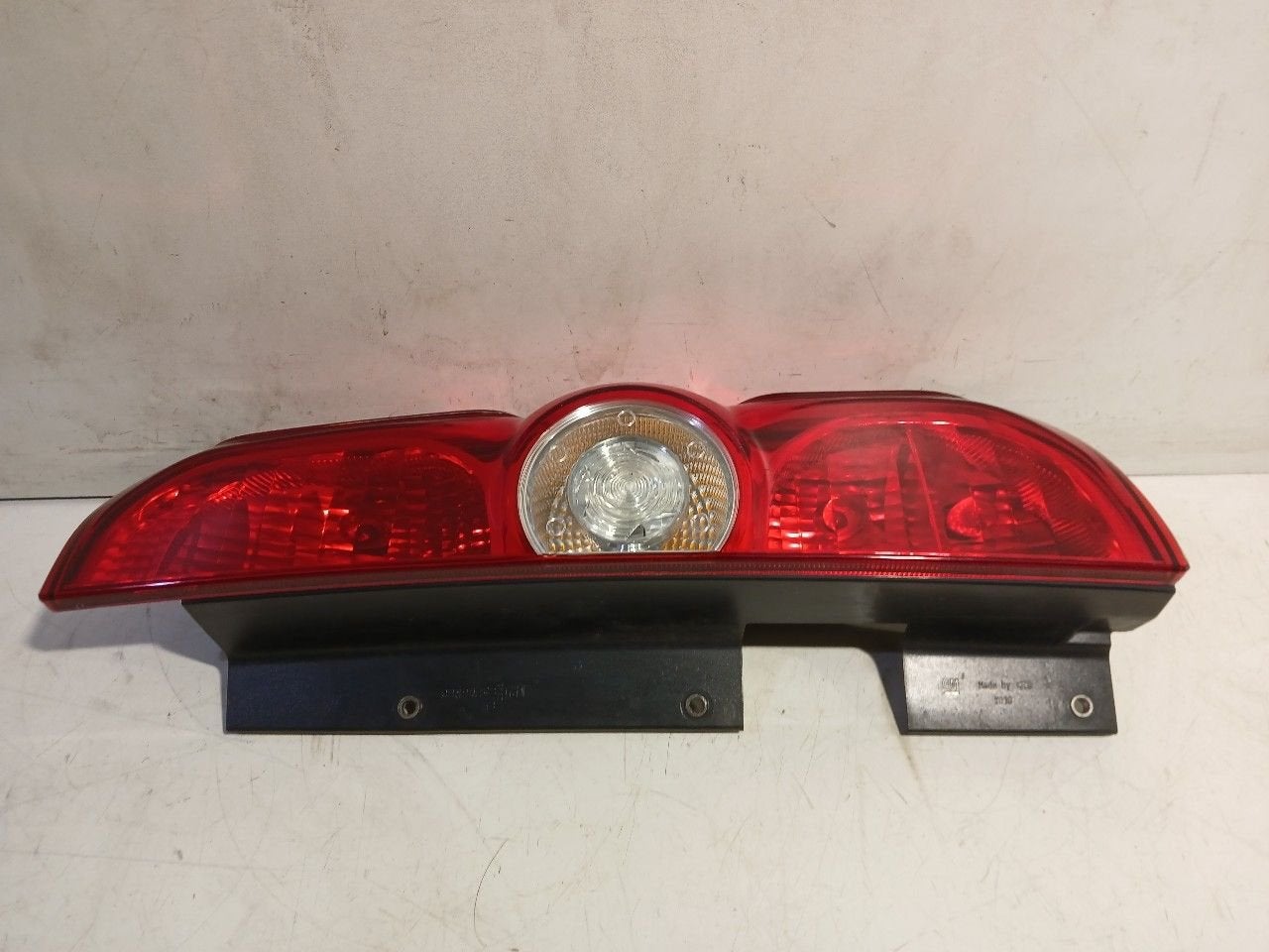 Achterlicht carrosserie rechts Opel Combo, Onderdelen@venauto.nl, Van der Ven Autorecycling B.V., Ettenseweg 76, 4706 PB Roosendaal, The Netherlands