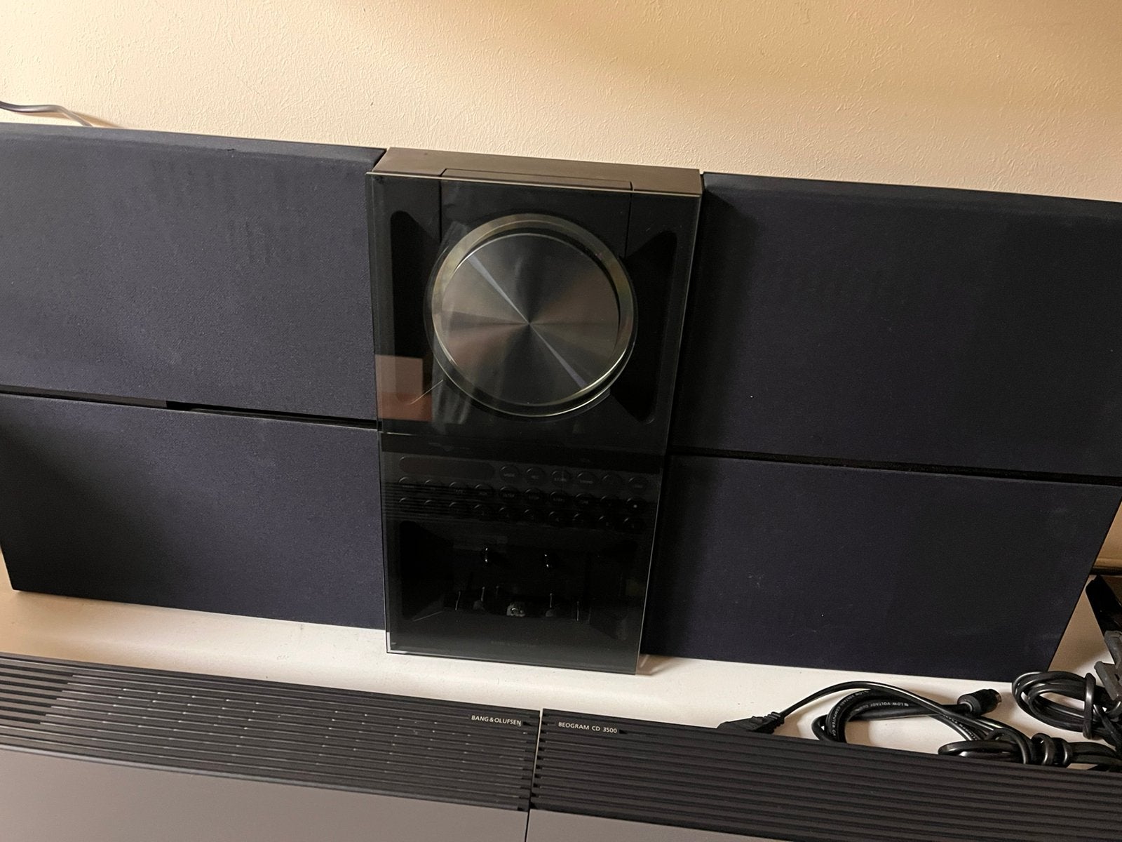 Beosound Century, Enlèvement, Utilisé, Bang & Olufsen