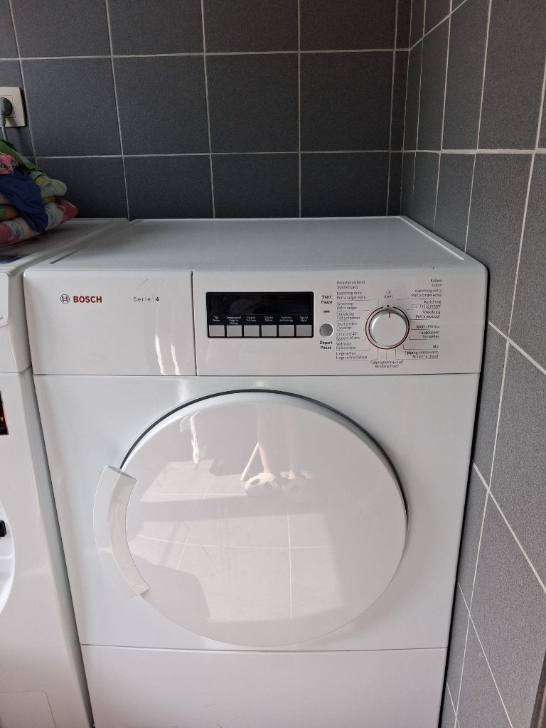 Bosch droogkast, Elektronische apparatuur, Droogkasten, Ophalen, Zo goed als nieuw, Luchtafvoer