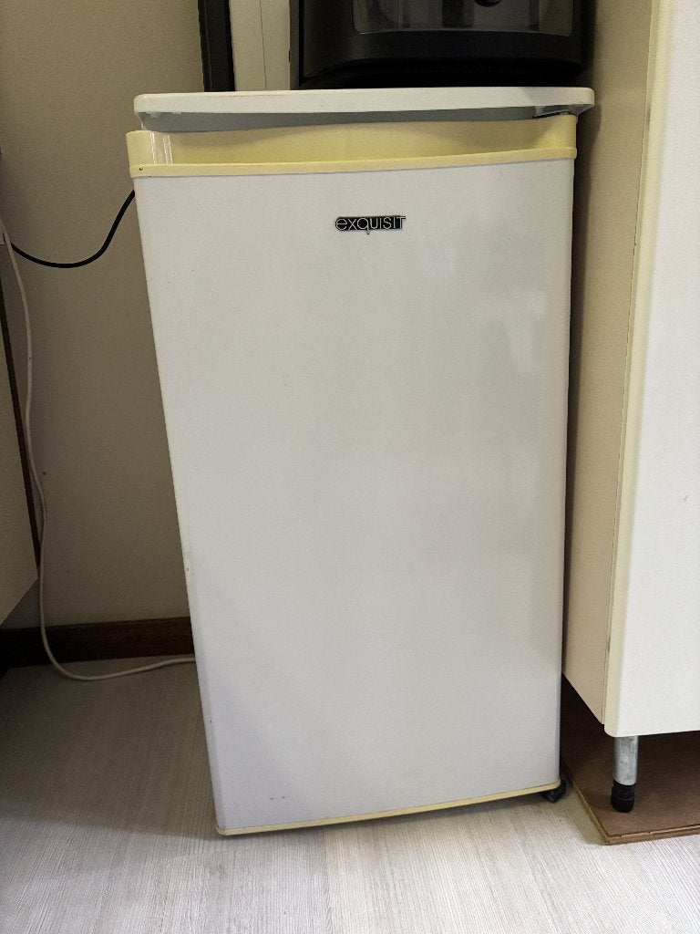 Koelkast (voor op kot), Elektronische apparatuur, Koelkasten en IJskasten, 75 tot 100 liter, Ophalen, Zo goed als nieuw, Zonder vriesvak