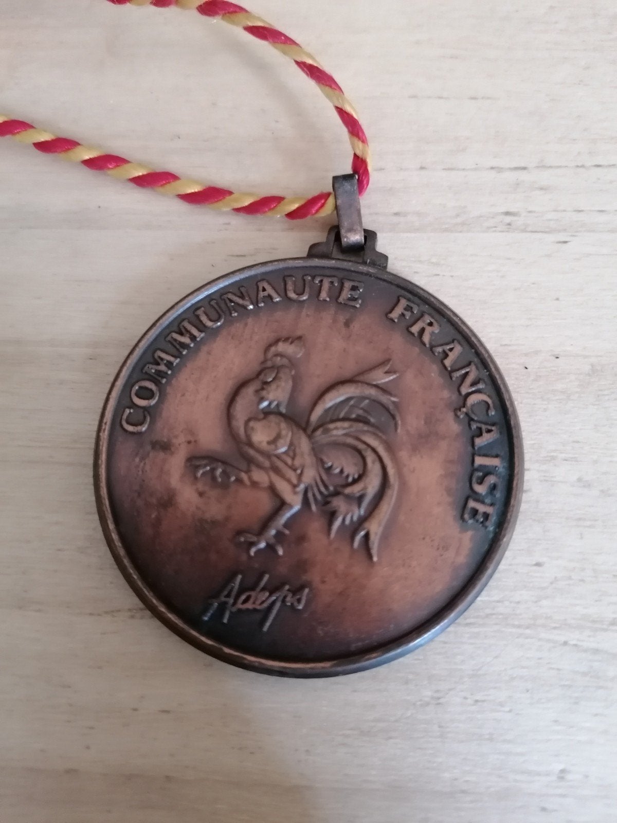 médaille des années 80 : adeps communauté française, Enlèvement ou Envoi