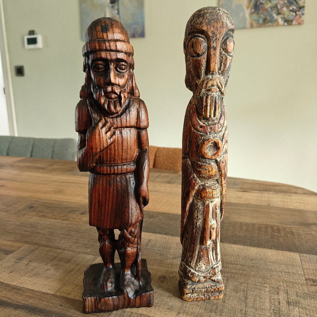 2 statues en bois de 34 cm, Antiquités & Art, Bois, Enlèvement ou Envoi, Brun, Fait main