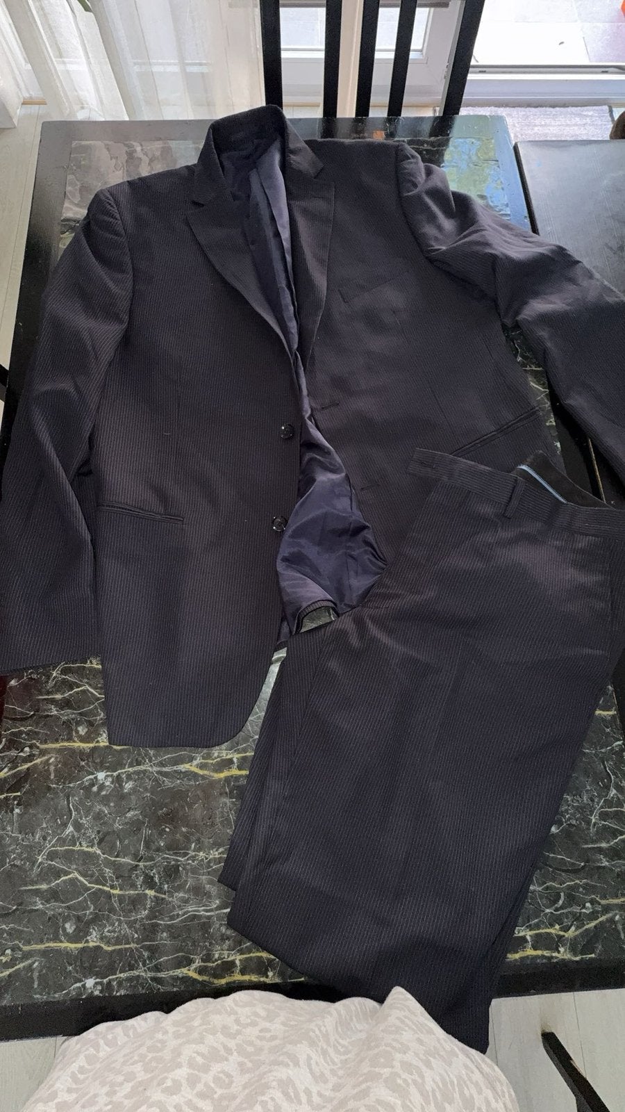 Costume bleu marine ligné, Vêtements | Hommes, Enlèvement ou Envoi, Comme neuf, Bleu